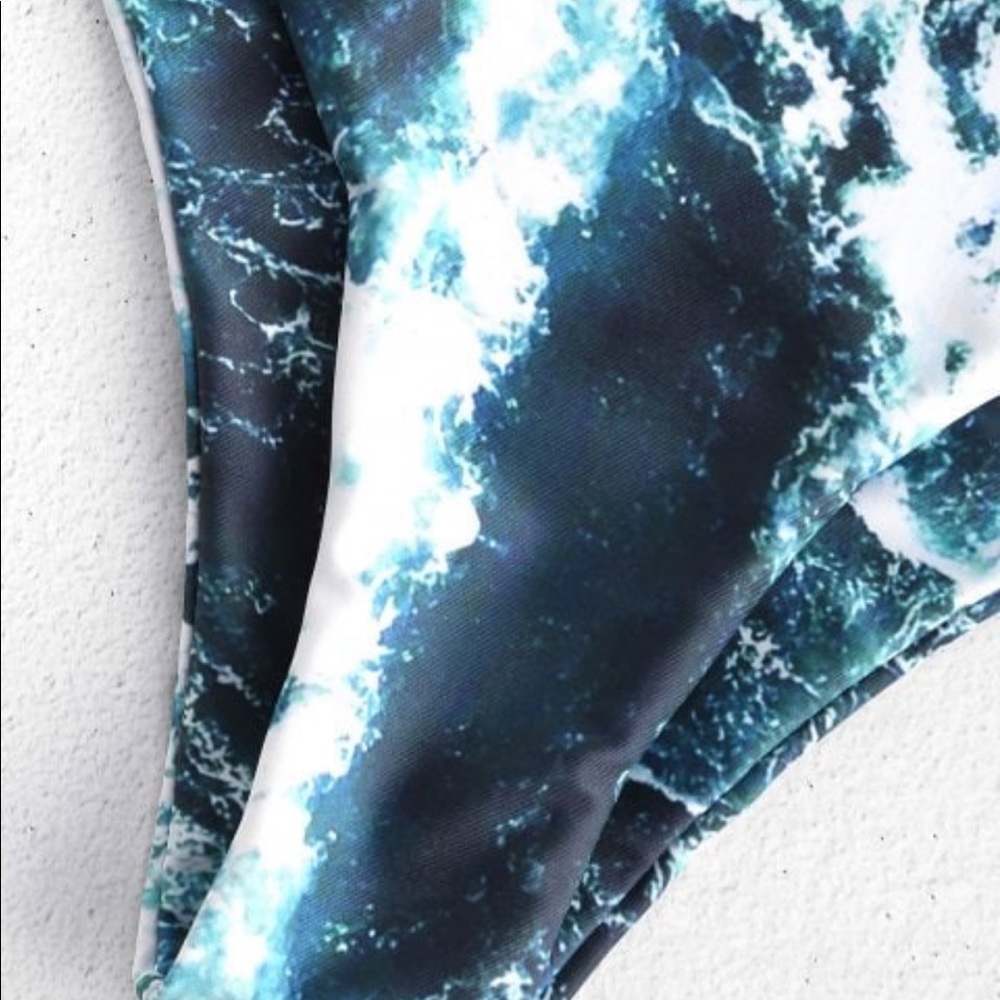 Seawater Print Underwire Bikini - Picture 3 of 3